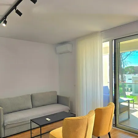 Aqua Bliss - Happy Apartment
